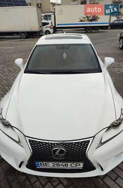 Седан Lexus IS 2016 в 