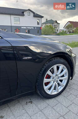 Седан Lexus IS 2006 в 
