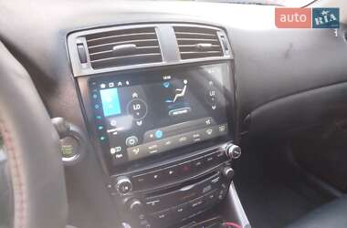 Седан Lexus IS 2005 в 