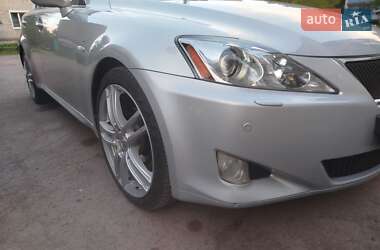 Седан Lexus IS 2005 в 