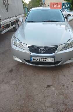 Седан Lexus IS 2005 в 