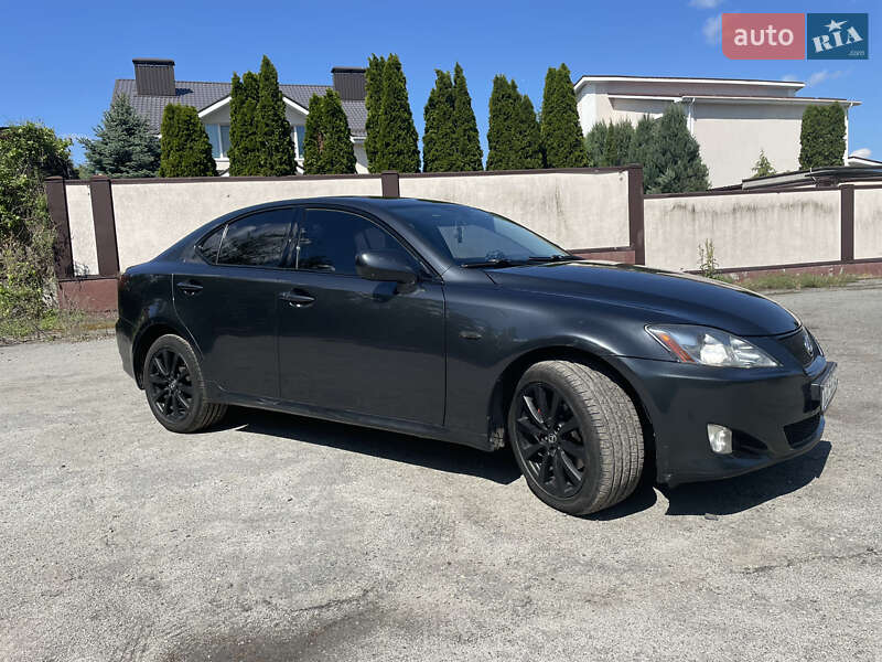 Седан Lexus IS 2005 в Днепре