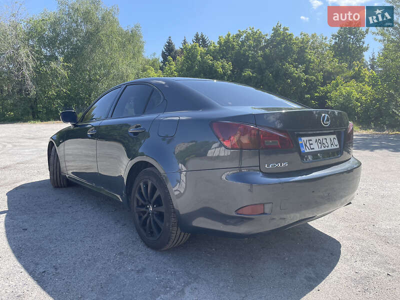 Седан Lexus IS 2005 в Днепре