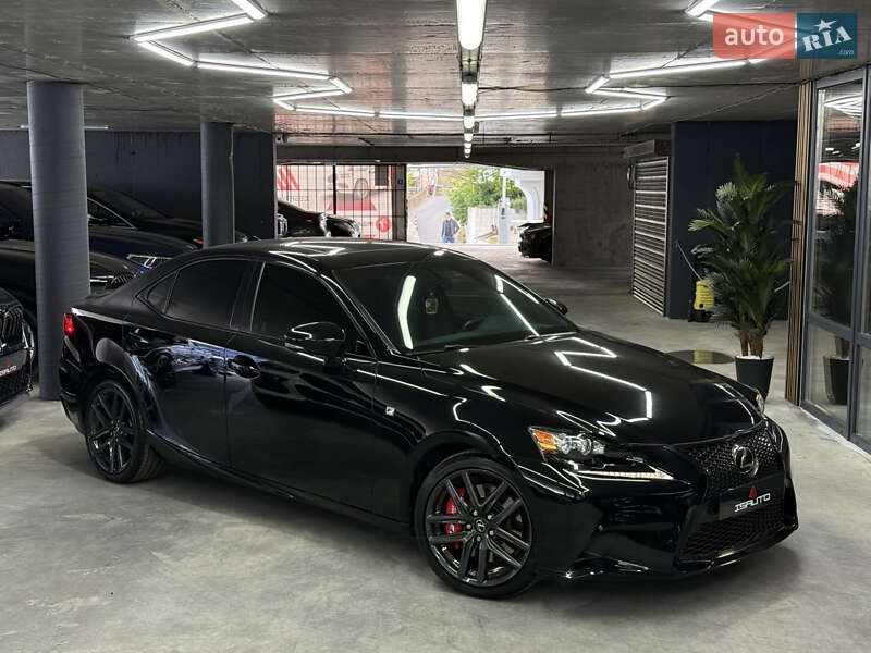 Lexus IS 2016