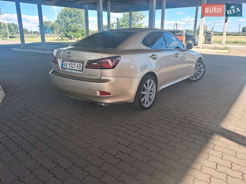 Седан Lexus IS 2006 в Дніпрі