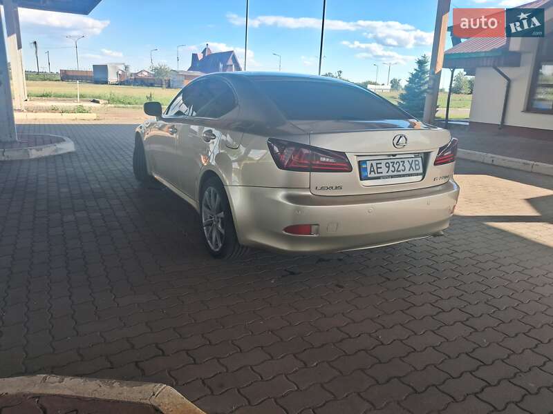 Седан Lexus IS 2006 в Дніпрі