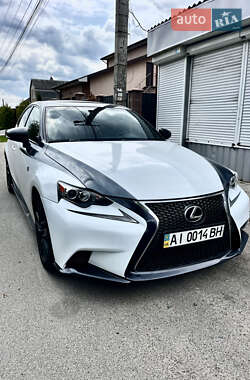 Седан Lexus IS 2016 в Києві