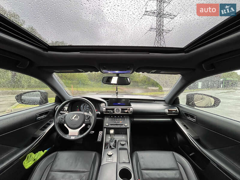 Седан Lexus IS 2014 в Киеве