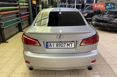 Седан Lexus IS 2010 в 