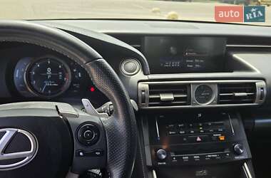 Седан Lexus IS 2013 в 