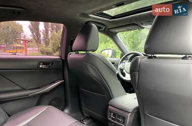 Седан Lexus IS 2016 в 