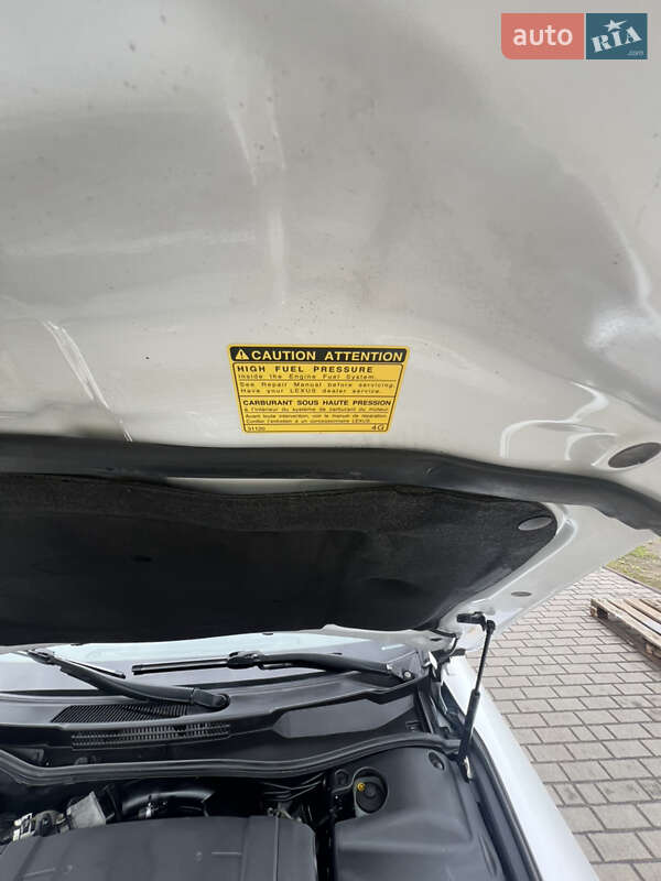 Седан Lexus IS 2012 в Дубно