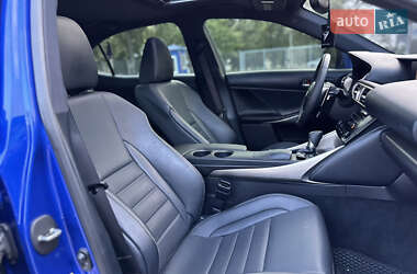 Седан Lexus IS 2014 в 