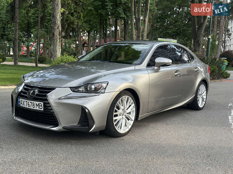 Седан Lexus IS 2017 в Харкові