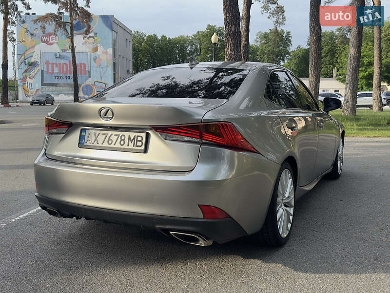 Седан Lexus IS 2017 в Харкові