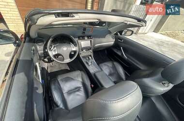 Кабриолет Lexus IS 2012 в 
