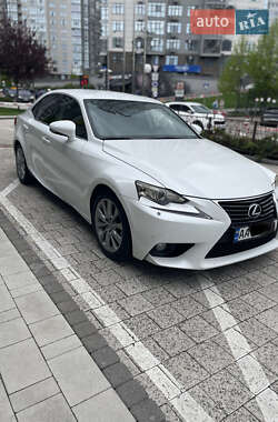 Седан Lexus IS 2013 в 