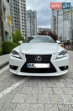 Седан Lexus IS 2013 в 