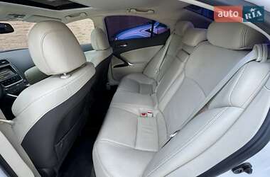 Седан Lexus IS 2010 в 