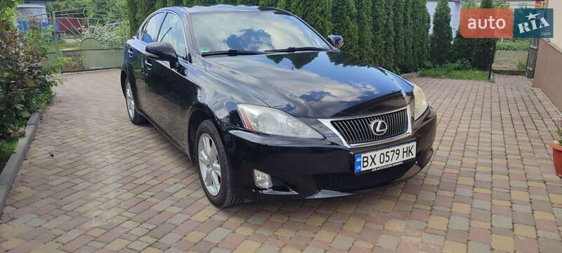 Седан Lexus IS 2010 в 