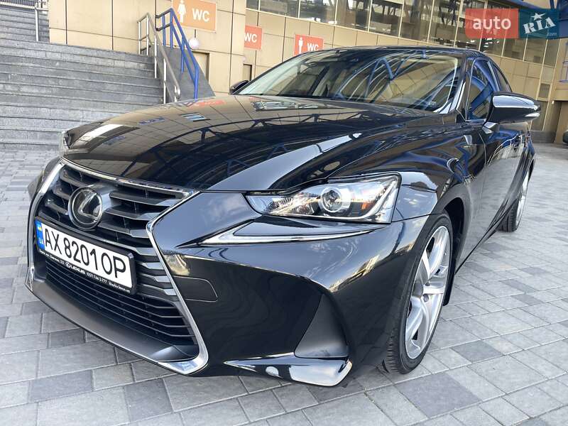 Седан Lexus IS 2017 в Києві