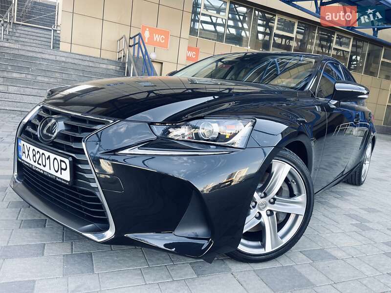 Седан Lexus IS 2017 в Києві
