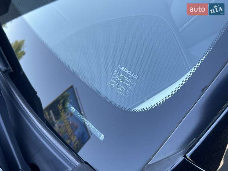 Седан Lexus IS 2017 в Києві