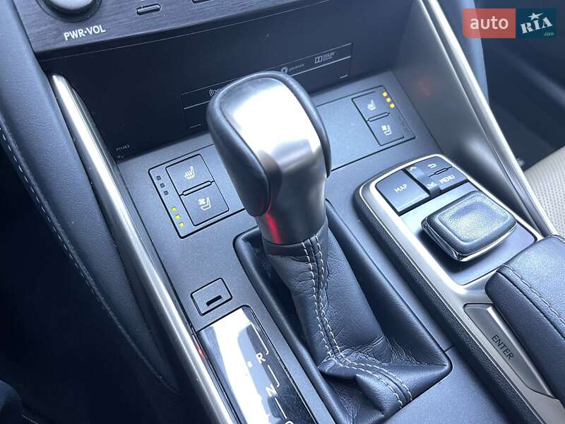 Седан Lexus IS 2017 в Києві