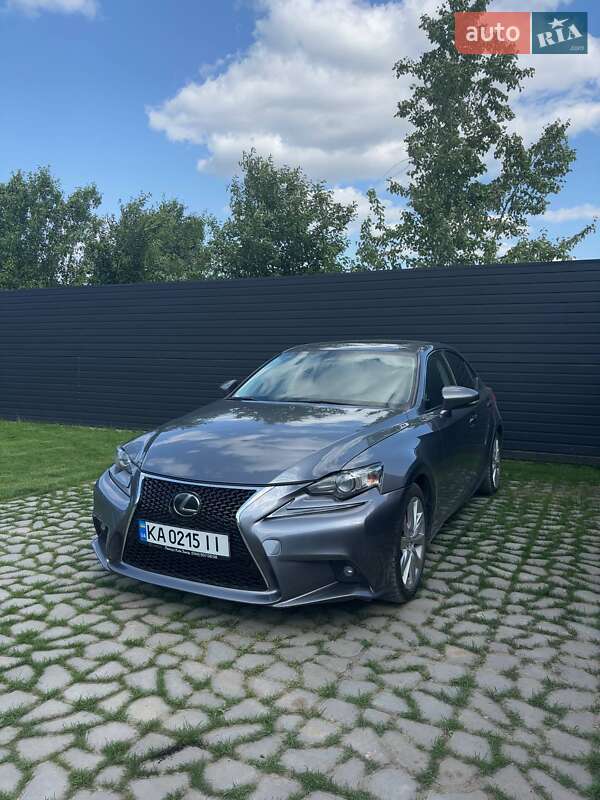 Lexus IS 2014