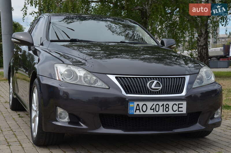 Седан Lexus IS 2010 в Харькове