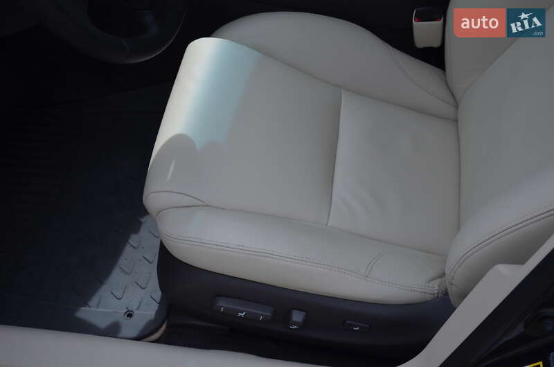 Седан Lexus IS 2010 в Харькове