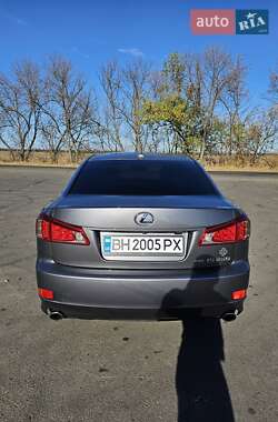 Седан Lexus IS 2012 в 