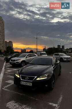 Седан Lexus IS 2011 в 