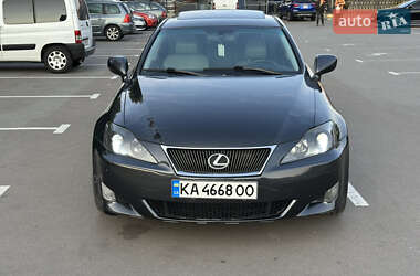 Седан Lexus IS 2005 в 