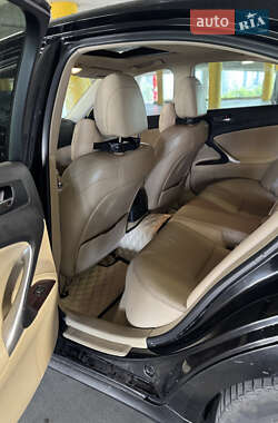 Седан Lexus IS 2006 в Киеве