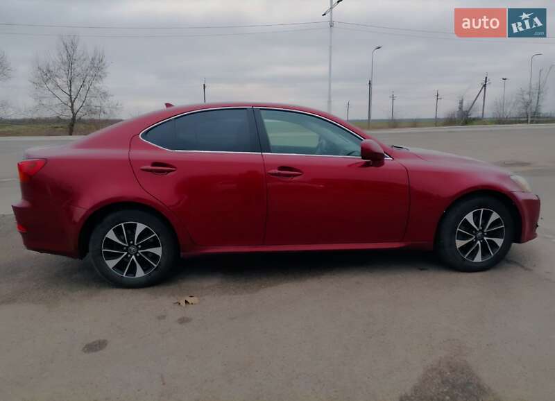 Седан Lexus IS 2008 в Ізмаїлі
