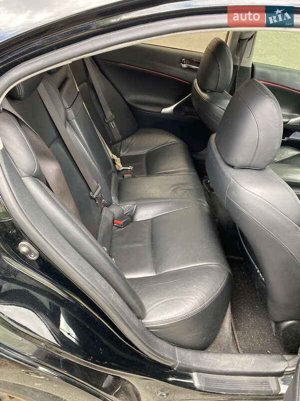 Седан Lexus IS 2007 в Киеве