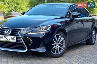 LEXUS IS 200T 2017