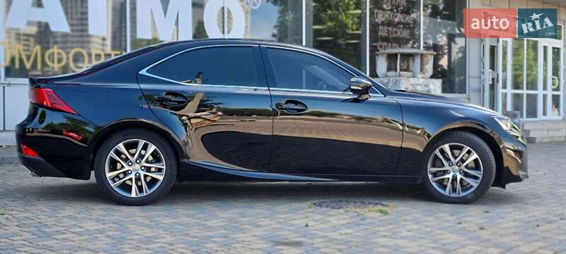 Седан Lexus IS 2017 в Одессе