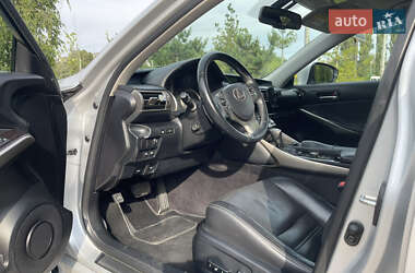 Седан Lexus IS 2014 в 