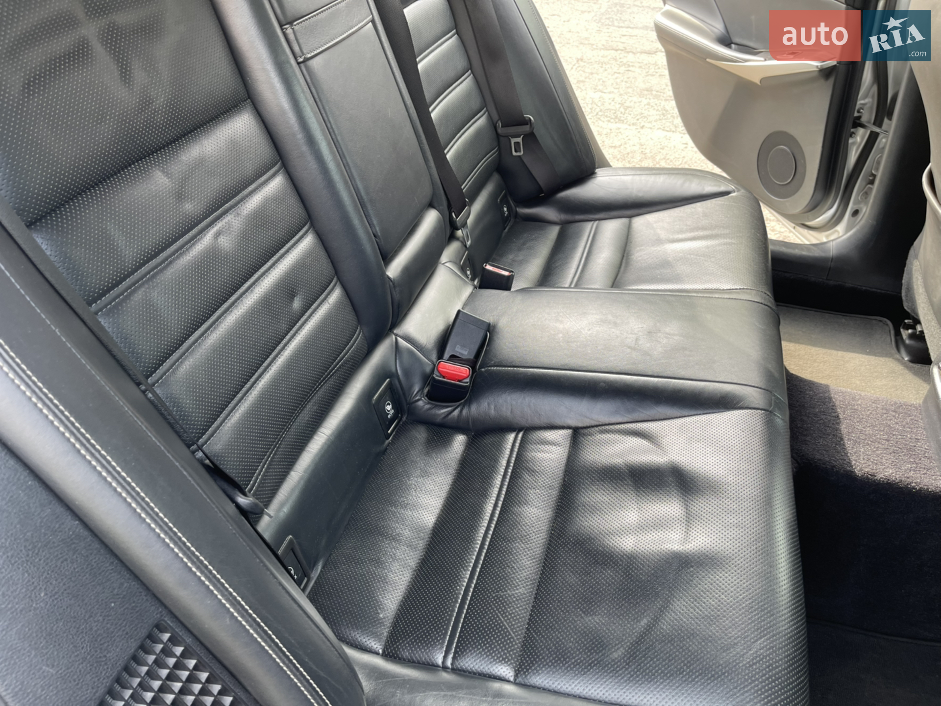 2014 Lexus IS - мініатюра 26