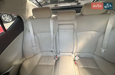 Седан Lexus IS 2011 в Львове