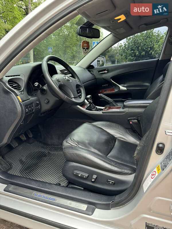 Седан Lexus IS 2006 в Харькове
