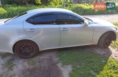 Седан Lexus IS 2007 в Новгород-Северском