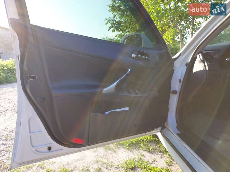 Седан Lexus IS 2007 в Новгород-Сіверському фото 14 Седан Lexus IS 2007 в Новгород-Сіверському