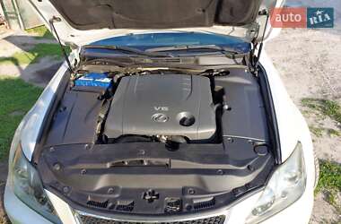 Седан Lexus IS 2007 в Новгород-Северском