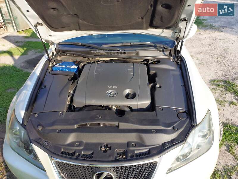 Седан Lexus IS 2007 в Новгород-Сіверському фото 16 Седан Lexus IS 2007 в Новгород-Сіверському