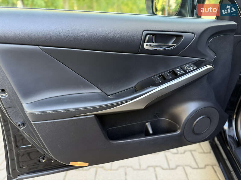 Седан Lexus IS 2014 в Одессе
