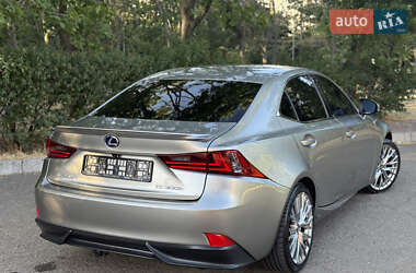 Седан Lexus IS 2013 в 