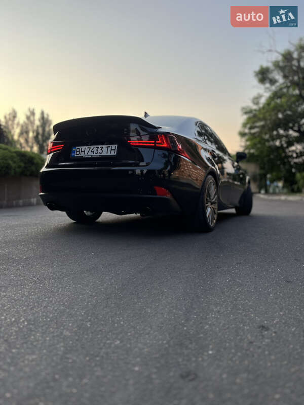 Седан Lexus IS 2013 в Одессе